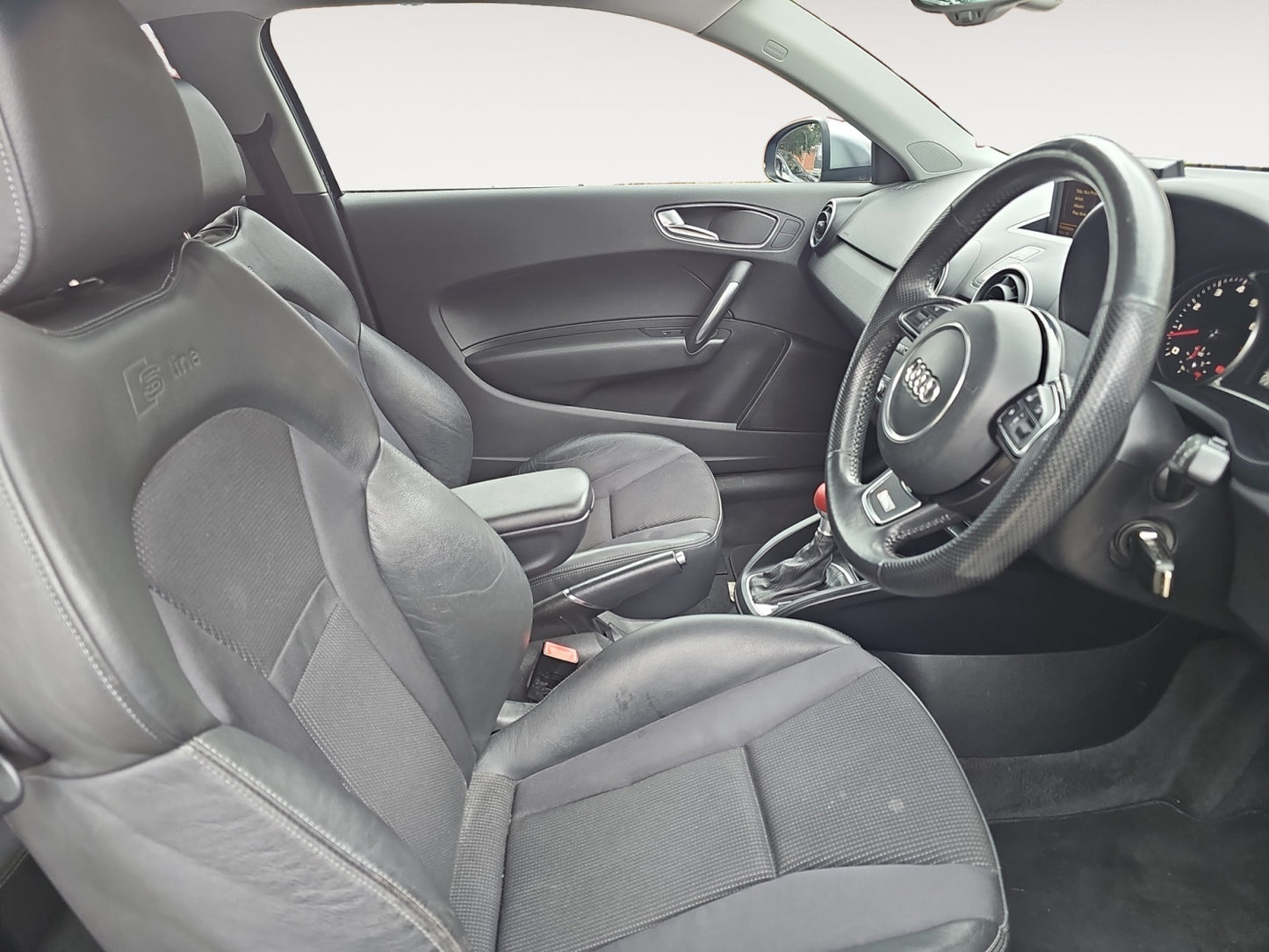 Audi A1 1.4 TFSI CoD S line S Tronic Euro 5 (s/s) 3dr