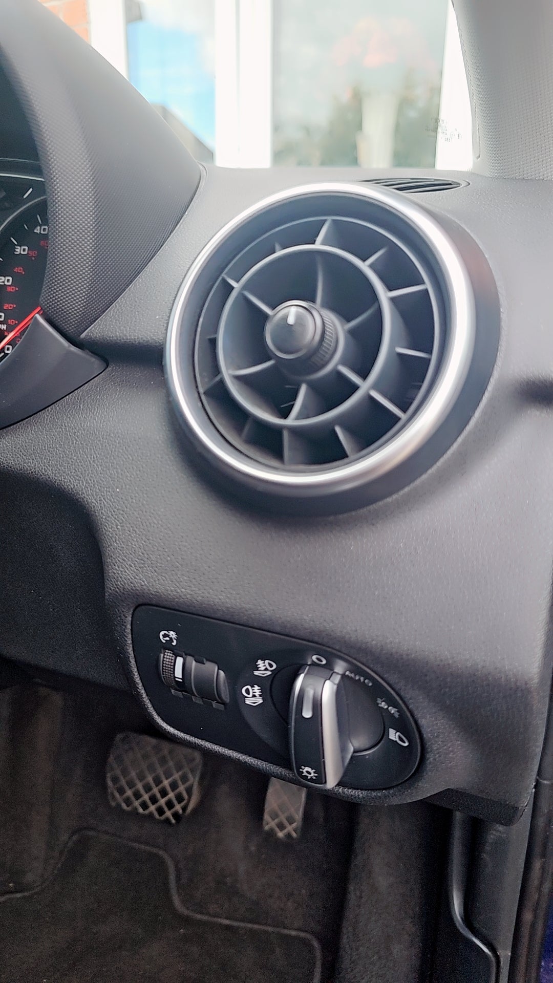 Audi A1 1.4 TFSI CoD S line S Tronic Euro 5 (s/s) 3dr